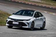 Toyota Corolla GR-S chega com nova suspensão esportiva