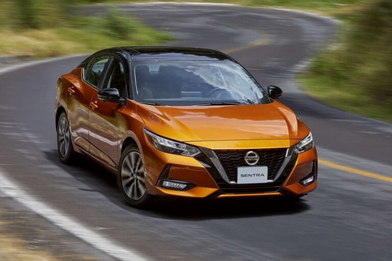 Nissan prepara novidades contra Corolla e Civic no Brasil