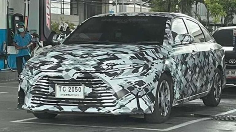 Novo Toyota Yaris é flagrado novamente em testes na Ásia