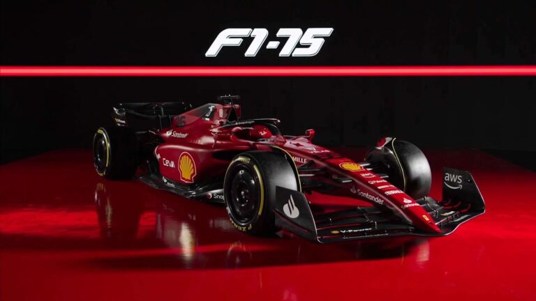 Ferrari F1 aposta em pintura retrô com carro rubro-negro
