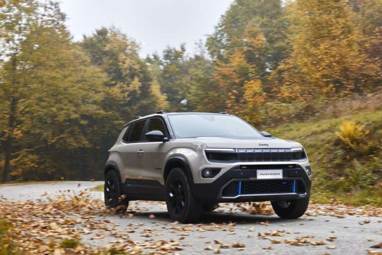Jeep apresenta o Avenger 4×4 elétrico no Salão de Paris