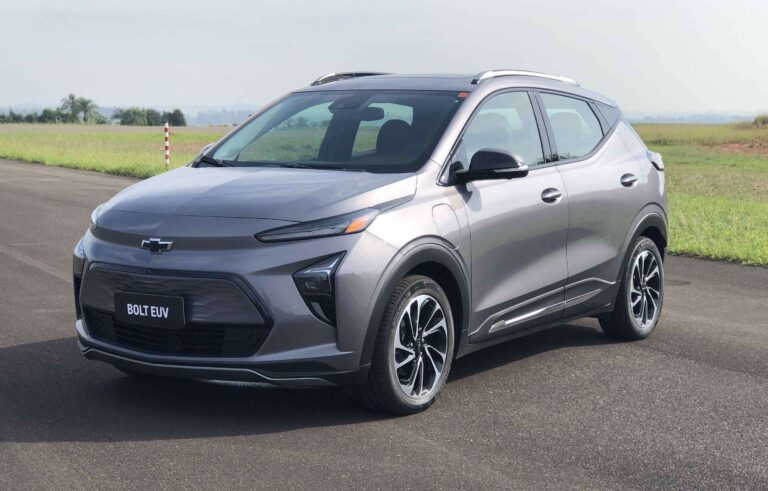 Chevrolet Bolt EUV desempenha bem e sabe ser econômico