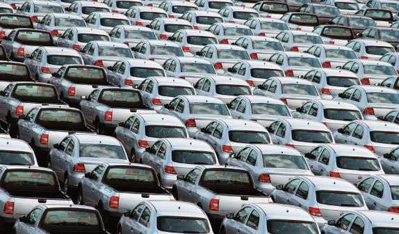 Carro caro e juro alto derrubam vendas também para 2023