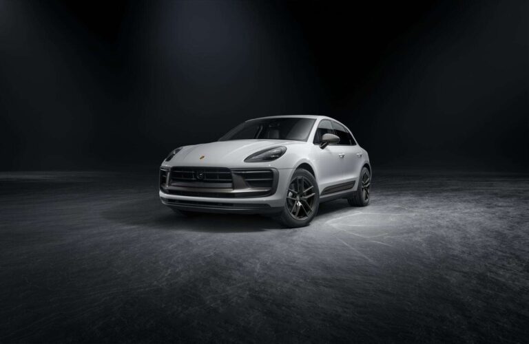 Novo Porsche Macan T estreia em pré-venda por R$ 479 mil