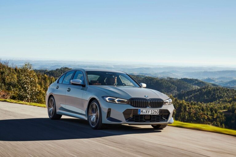 BMW Série 3 2023 estreia com novo design e tela de 14,9”