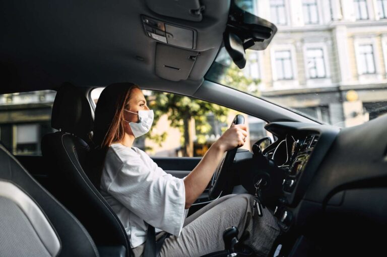 10 coisas que você deve ou não deve deixar dentro do carro