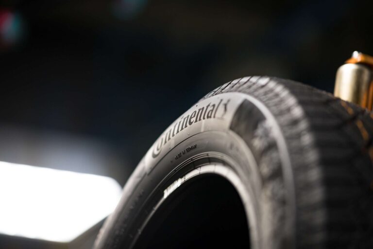 Continental vai usar garrafas PET para fabricar pneus