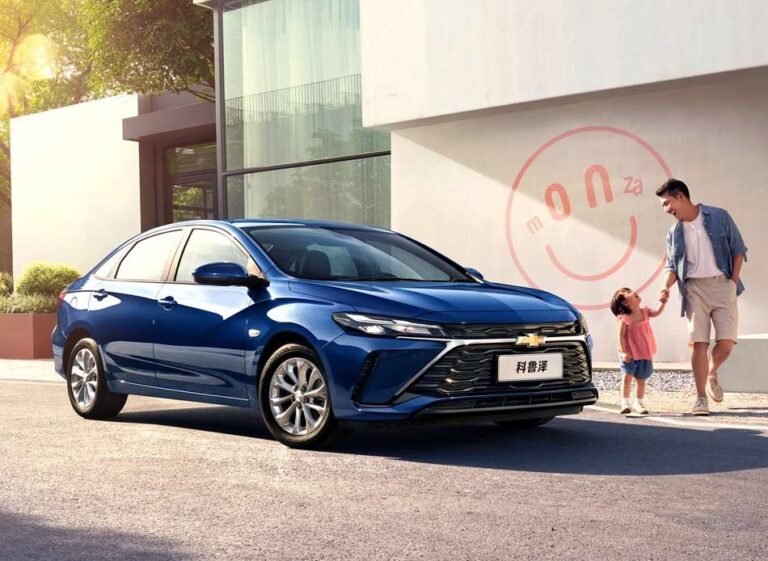 Chevrolet Monza 2023 ganha versão híbrida na China