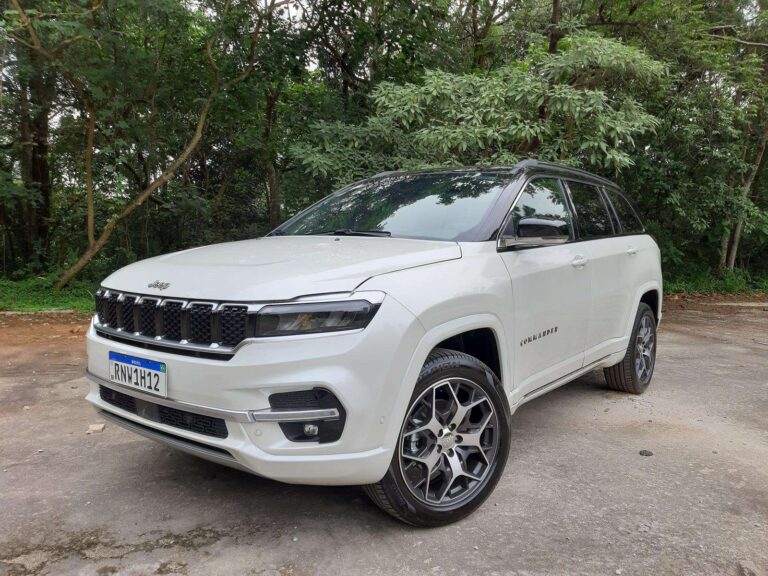 Jeep modifica pneus do Commander para linha 2023