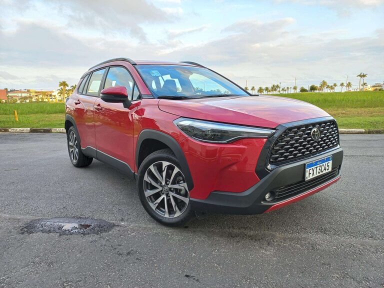 Por que o Corolla Cross é o passado e o futuro da Toyota