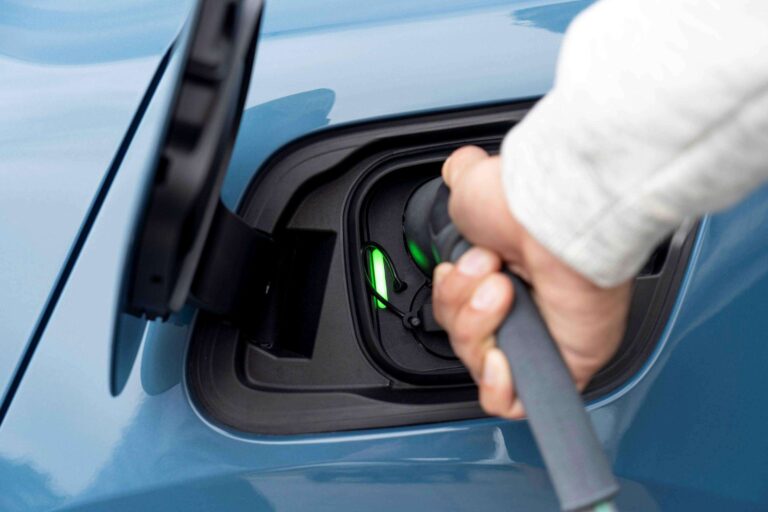 Tabela do Inmetro traz consumo de 12 carros novos; veja novidades