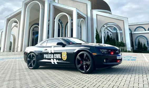 Chevrolet Camaro apreendido agora é usado pela polícia de SC