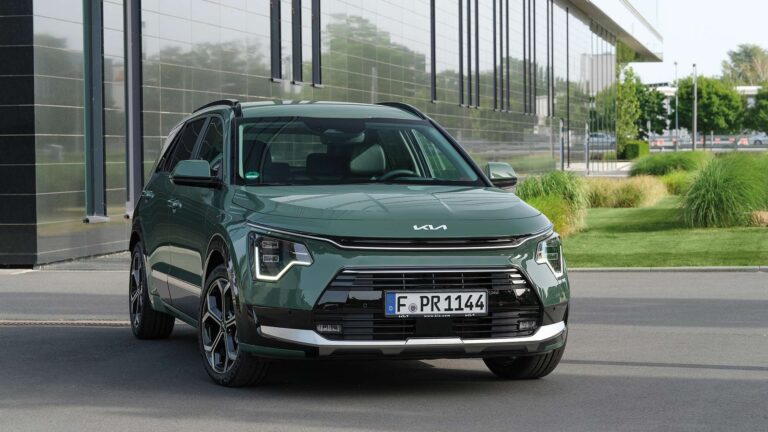 Kia Niro híbrido tem preços revelados para o Brasil