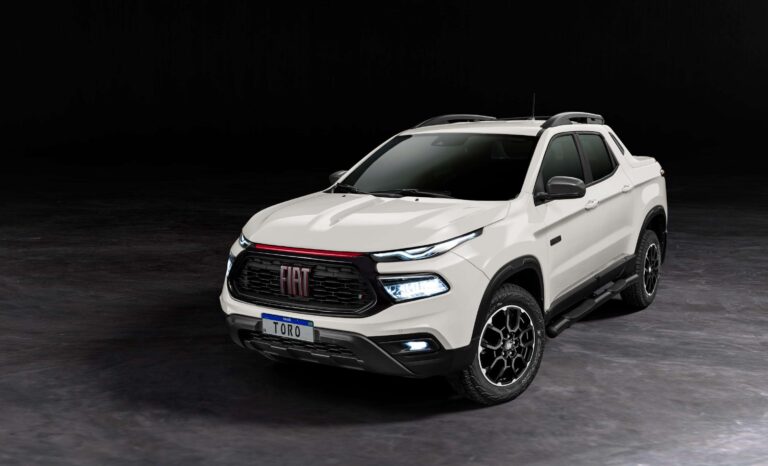 Fiat Toro 2024 estreia design robusto e parte de R$ 149.900