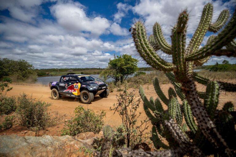 Toyota GR Hilux DKR vence 1ª etapa do Rally dos Sertões
