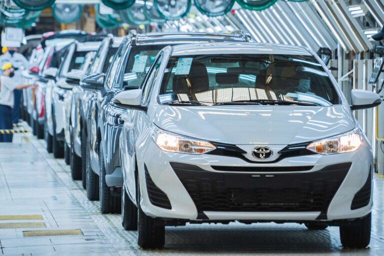Toyota foi a montadora que mais exportou carros este ano