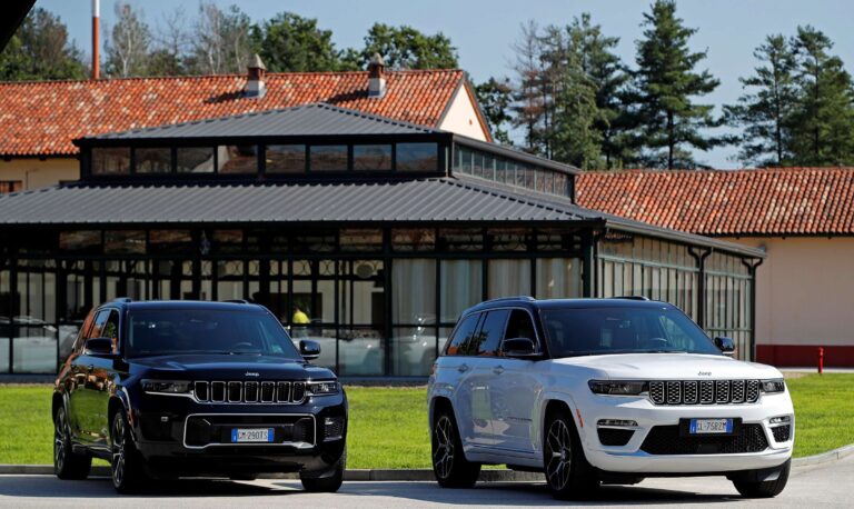 Novo Jeep Grand Cherokee 4xe tem data para chegar ao Brasil