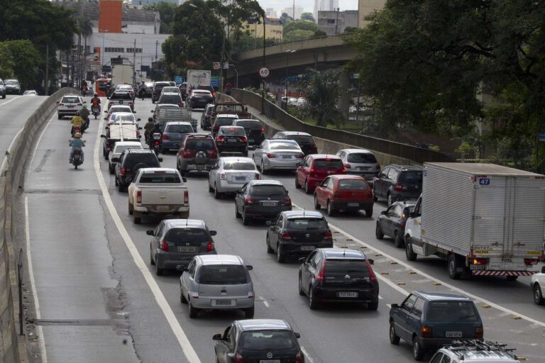 IPVA 2023 tem aumento médio de 10,77% em SP; atenção com os prazos