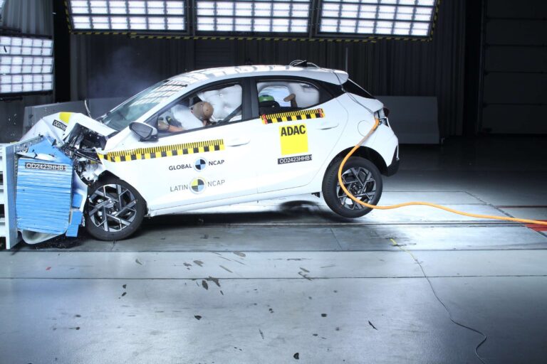 Hyundai HB20 com 6 airbags tem só 3 estrelas no Latin NCAP