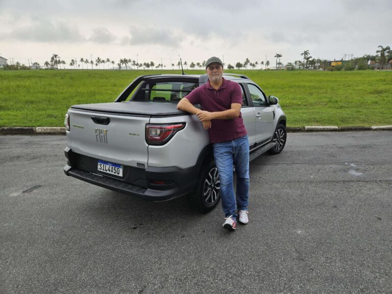 Ele dirige, Ela dirige: Fiat Strada Ranch Turbo (R$ 132.990)
