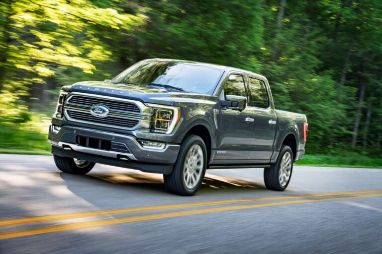 Ford F-150 será vendida no Brasil em duas versões com motor V8