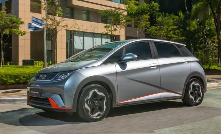 BYD Dolphin, imbatível, registra 1.036 vendas em setembro