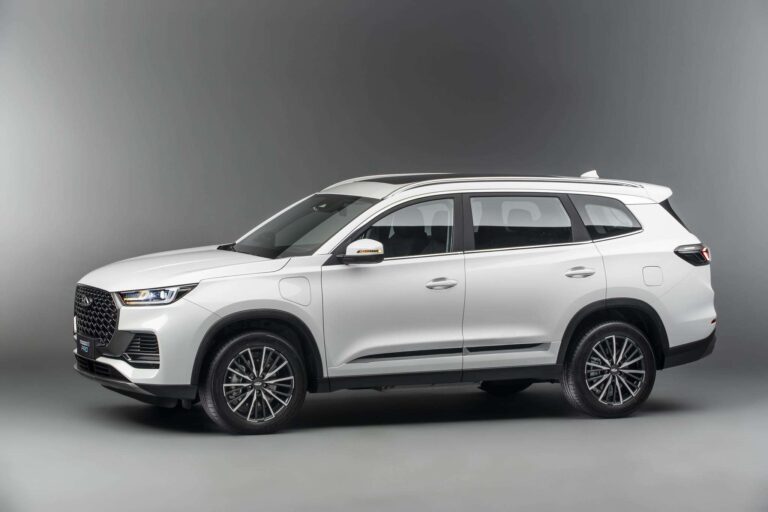 Tiggo 8 é o carro híbrido que menos emite CO2 na atmosfera