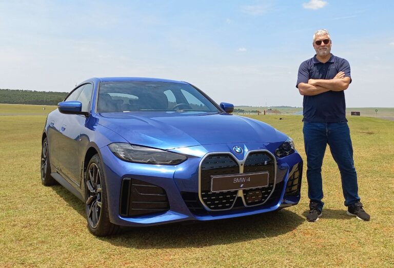 BMW i4 M50 é uma fera elétrica com ronco que lembra V8