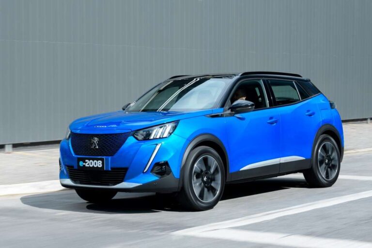 Peugeot e-2008 elétrico já pode ser adquirido por assinatura