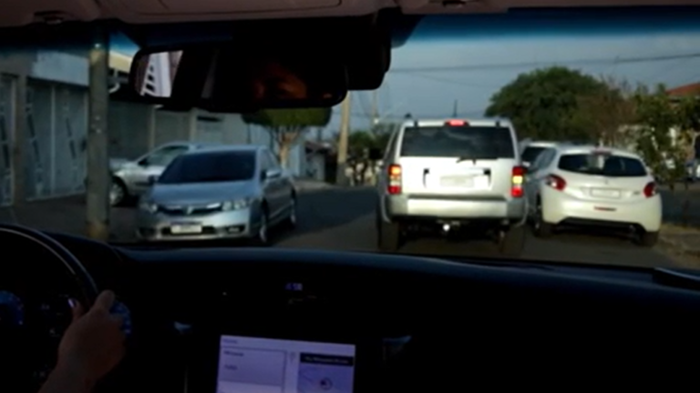 Inédito: Set-Stop indica a intenção do condutor de estacionar o veículo