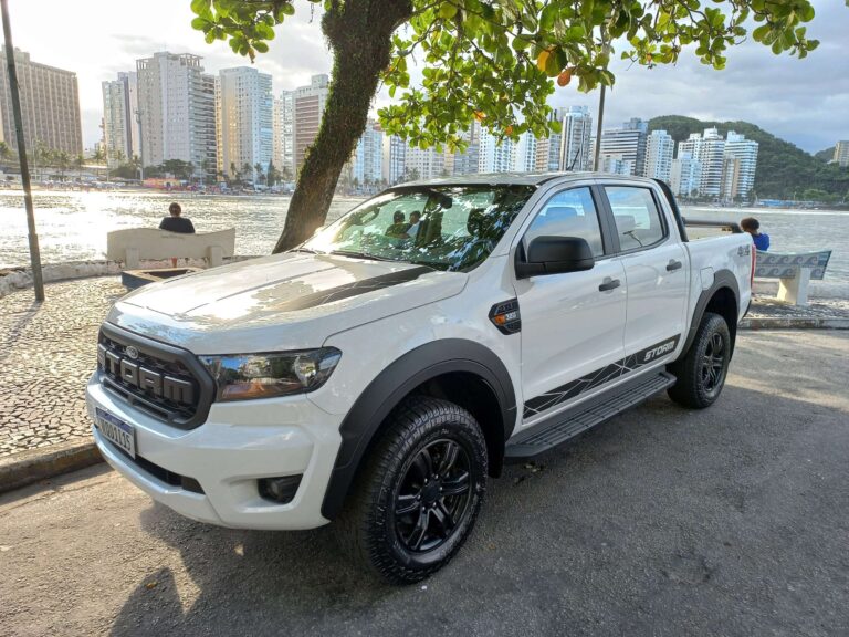Avaliação: Ford Ranger Storm 4×4 brilha no custo-benefício