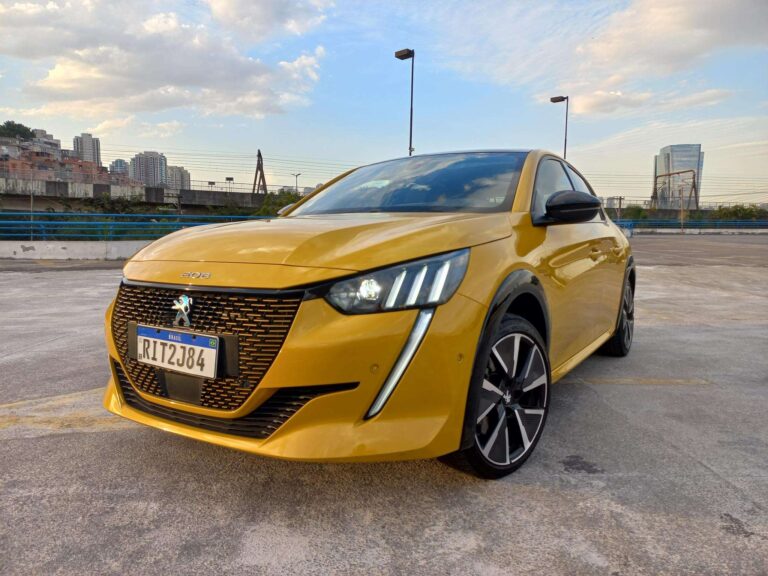 Peugeot 208 elétrico é o carro certo no lugar errado