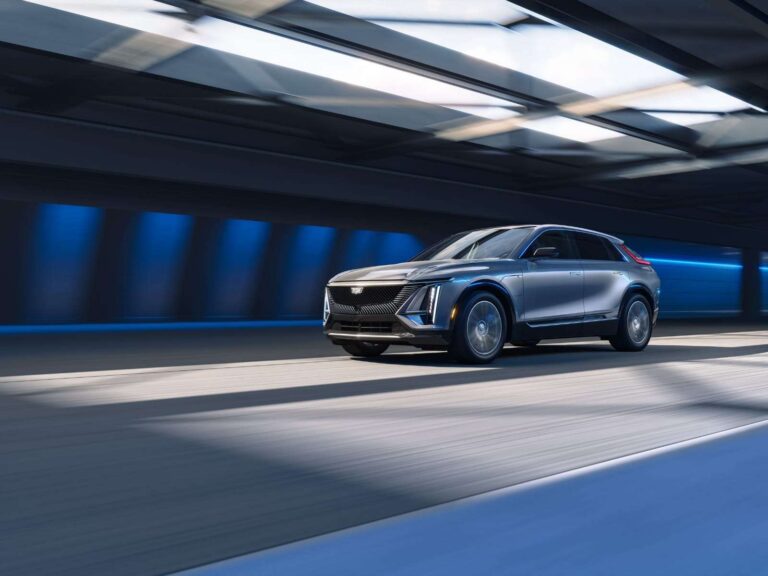 Após retorno à Europa, GM lança Cadillac Lyriq na França