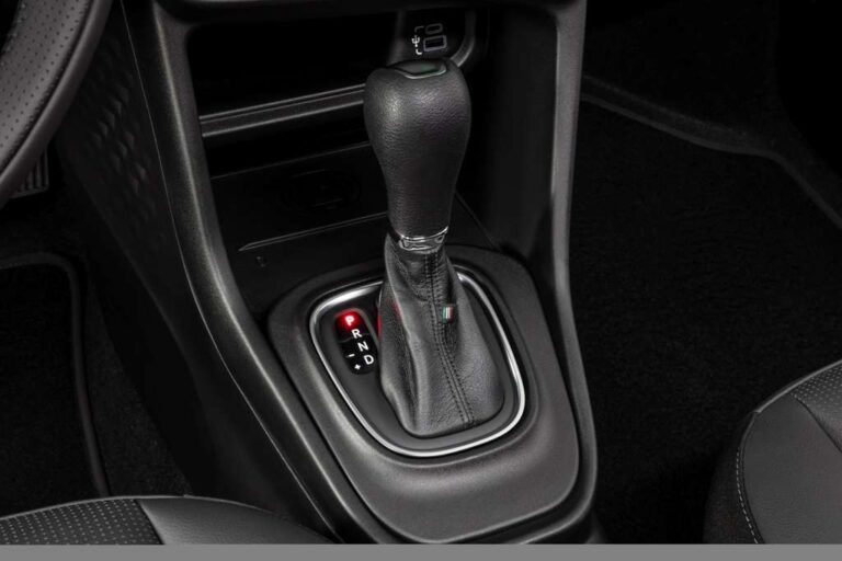Acidentes com carros automáticos acendem alerta em todo o País