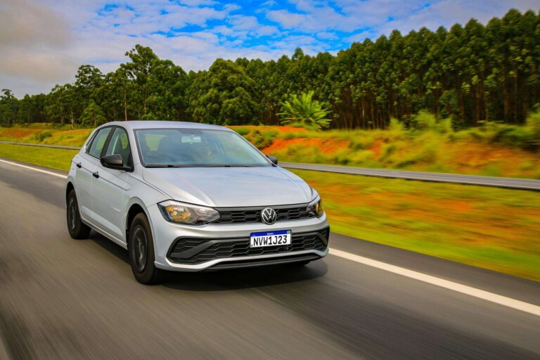 Volkswagen e Fiat jogam Chevrolet para o 3º lugar no Brasil