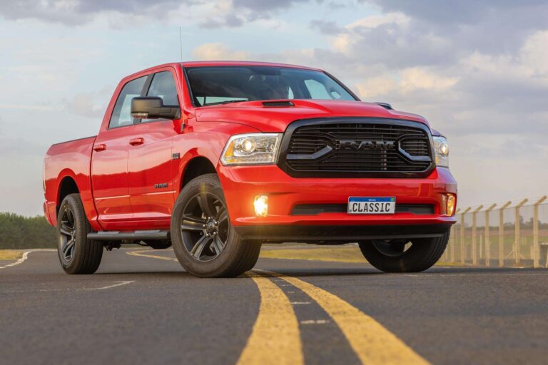 Ram Classic estreia e declara guerra ao Toyota Hilux GR-S