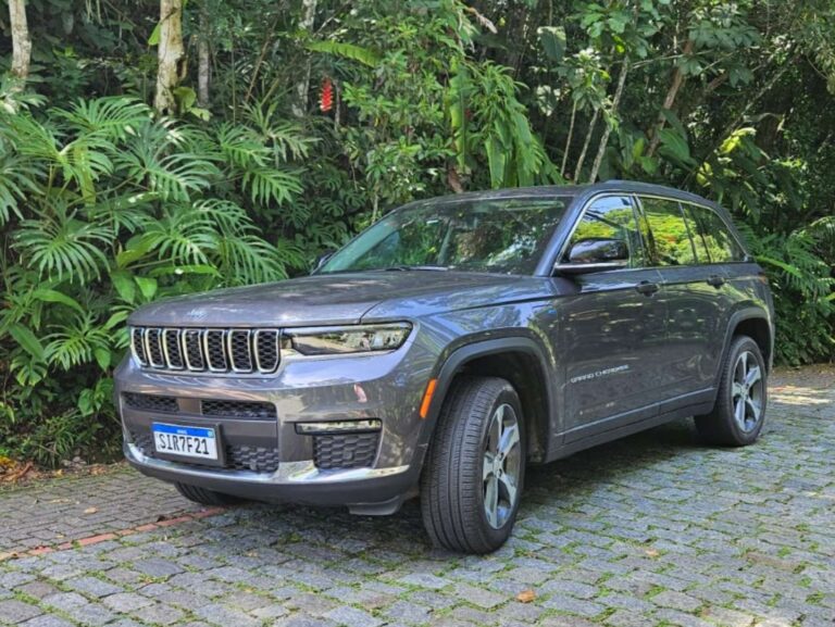 Avaliação: Jeep Grand Cherokee 4xe Plug-in vale mesmo R$ 570 mil?