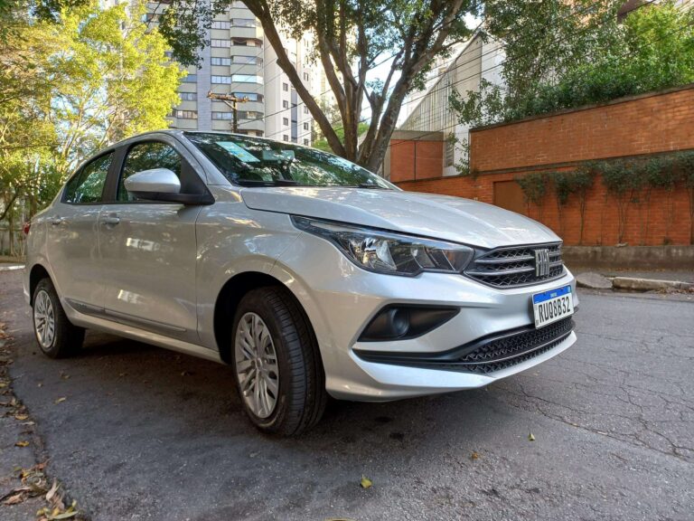 Fiat Cronos 2023: vale a pena comprar o Drive 1.0 de R$ 83 mil?