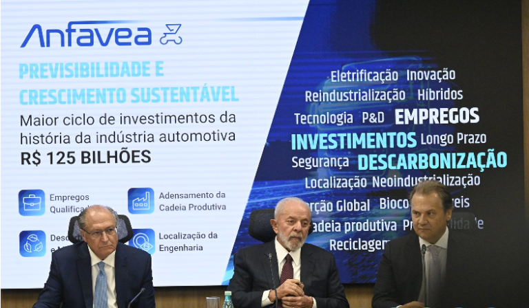 Lula, na Anfavea: “Por favor, retomem o Salão do Automóvel”