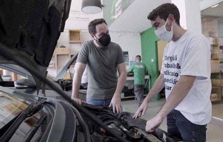 Bateria do carro: veja cuidados para uma viagem tranquila