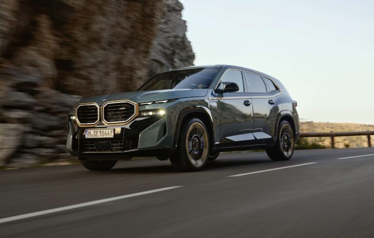BMW revela SUV com grade extravagante e V8 híbrido de 748 cv