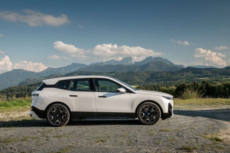 Engenharia do Brasil corrigiu 966 problemas no BMW iX