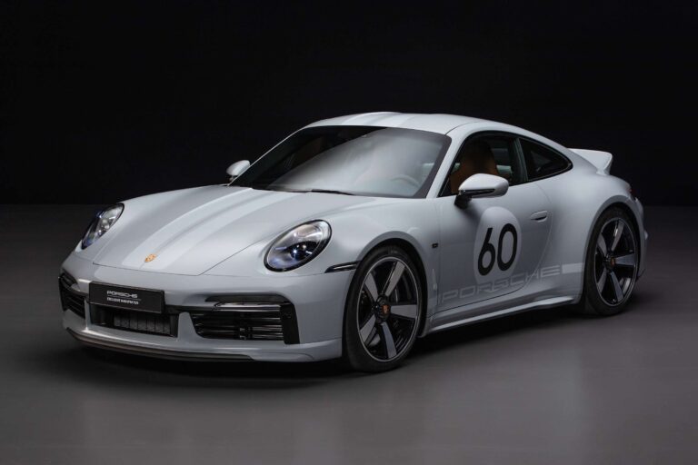 Porsche 911 Sport Classic revive estilo dos anos 60 e 70