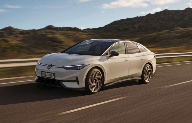Volkswagen apresenta o ID.7, o elétrico sucessor do Passat