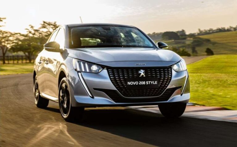 Peugeot 208 Style 1.0 tem preço promocional e pronta entrega