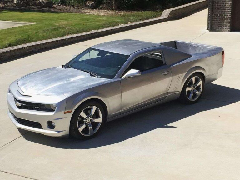 Chevrolet Camaro se torna picape V8 de 462 cv nos EUA