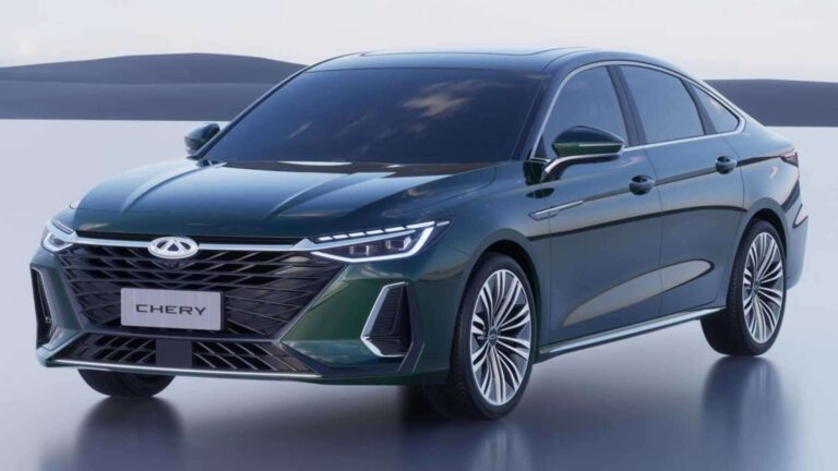 Arizzo 8, novo sedã de luxo, é lançado pela Chery na China