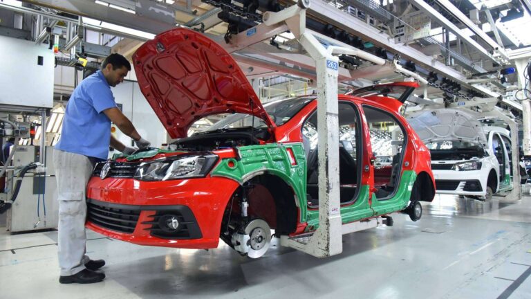 Volkswagen vai parar a produção do Gol pela 3ª vez no ano