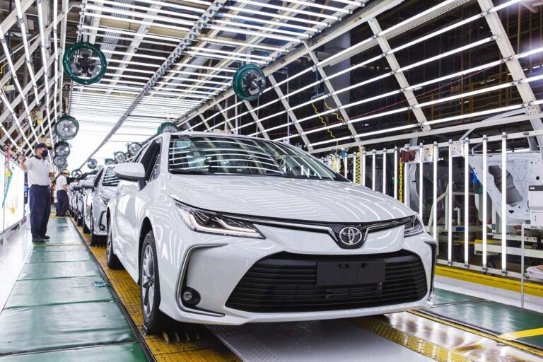 Toyota vai renovar Corolla com investimento de R$ 50 milhões