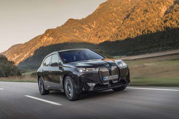15 carros elétricos com alcance de 390 km a 528 km pelo PBEV